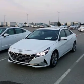 Hyundai Elantra 2021