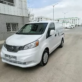 Nissan NV200 2021