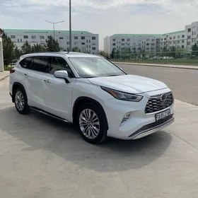 Toyota Highlander 2020