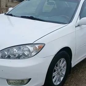 Toyota Camry 2004