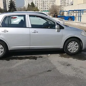 Nissan Versa 2009