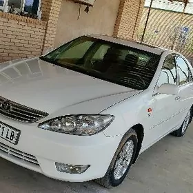 Toyota Camry 2004