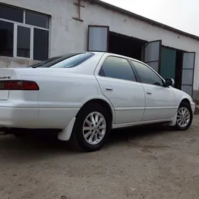 Toyota Camry 1998