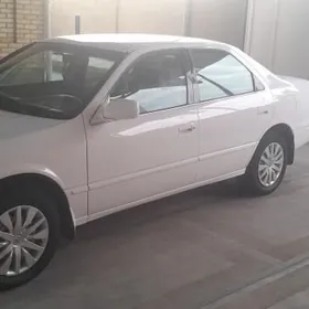 Toyota Camry 1999