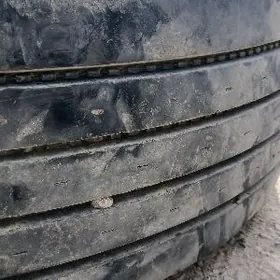 235 75 17.5 Triangle 🛞