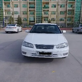 Toyota Camry 2000