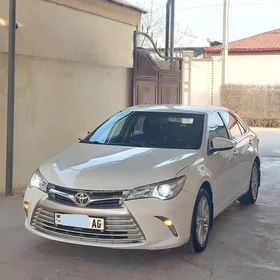 Toyota Camry 2016