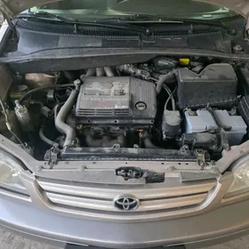 Toyota Sienna 2002