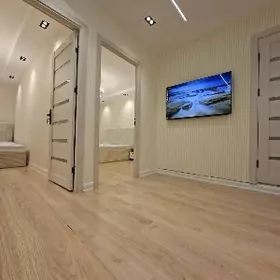 satlyk  1 etaj 2kom 70kw