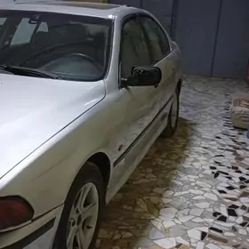 BMW E39 1999