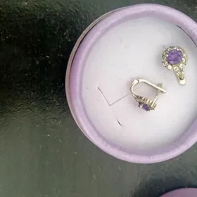 gyzyl gulhalka küsmüş