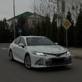 Toyota Camry 2023