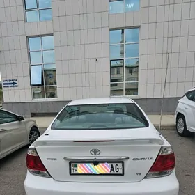 Toyota Camry 2004