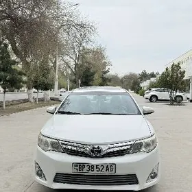 Toyota Camry 2011