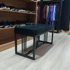 Žurnal stol we pufik.