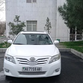 Toyota Camry 2011