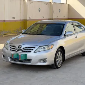 Toyota Camry 2011
