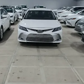 Toyota Camry 2022