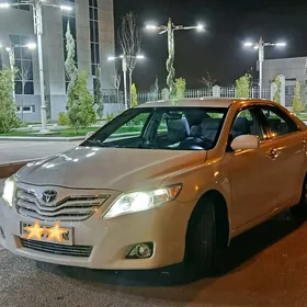 Toyota Camry 2010