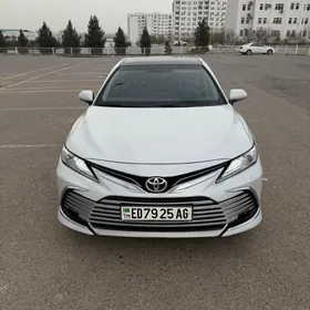 Toyota Camry 2023
