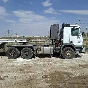 Mercedes-Benz ACTROS 3331 2005