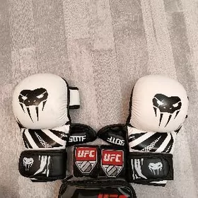 Перчатки Venum + подарок бинт