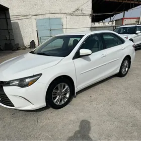 Toyota Camry 2017