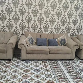 Диван и кресла