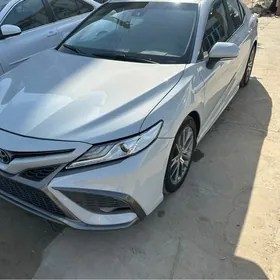 Toyota Camry 2022