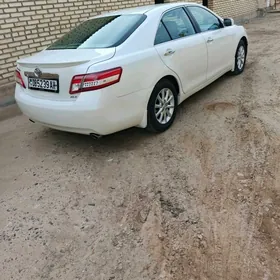 Toyota Camry 2011