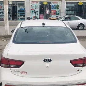 Kia Rio 2021