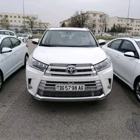 Toyota Highlander 2018