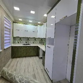 Buzmeyin 3etaj 5kom satlyk jay