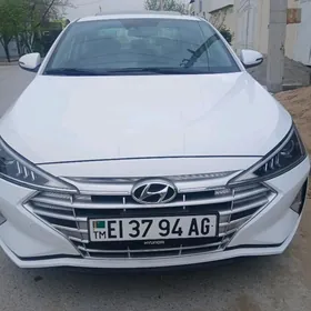 Hyundai Elantra 2020