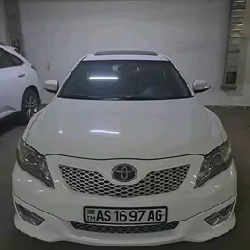 Toyota Camry 2010