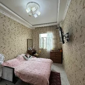 Gowdan W razdelnyý 5 komnat