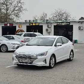 Hyundai Elantra 2020