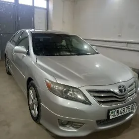 Toyota Camry 2011
