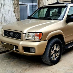 Nissan Pathfinder 2001