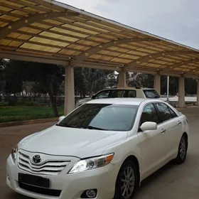 Toyota Camry 2010