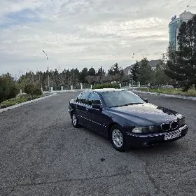 BMW E39 2000