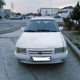 Opel Astra 1995