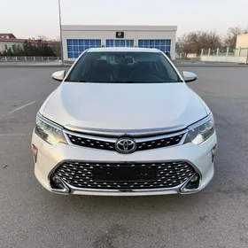 Toyota Camry 2016