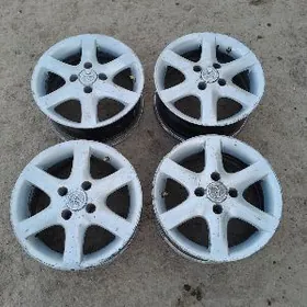 Toyota  Karolla diska 14 lik