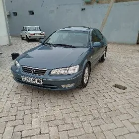 Toyota Camry 2000