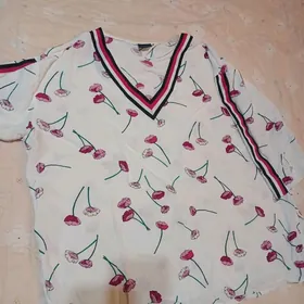 разная одежда и обувь