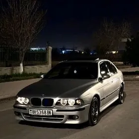 BMW E39 2000