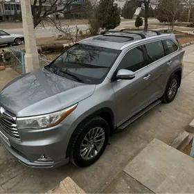 Toyota Highlander 2016