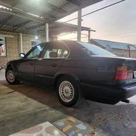 BMW 525 1988
