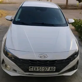 Hyundai Elantra 2021